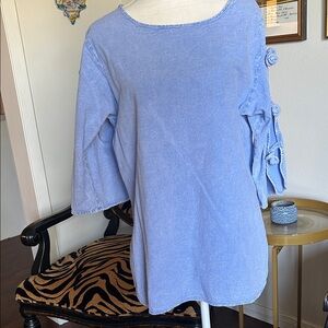 Women's Blue Top